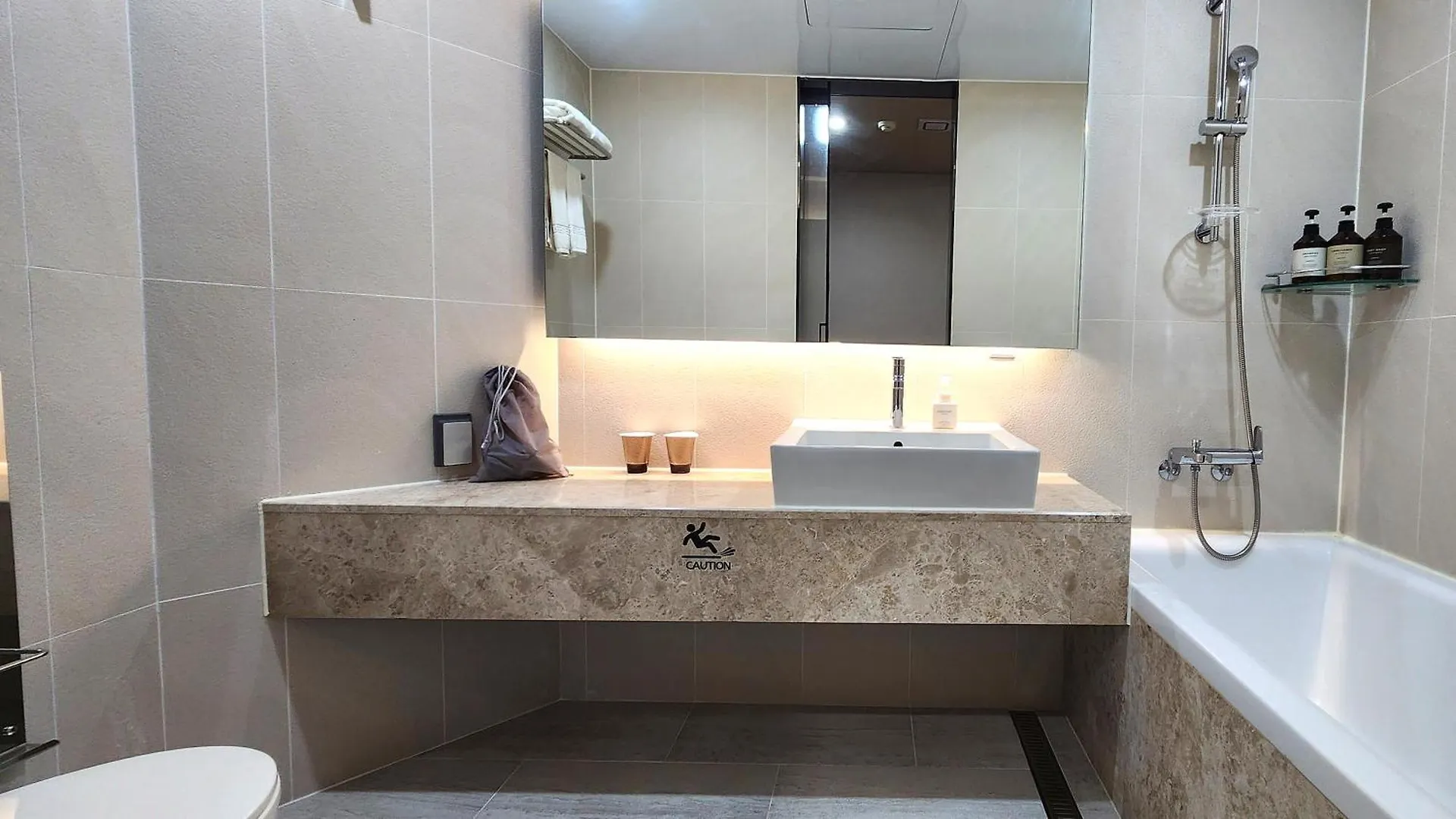 Kwangsu Hotel Haeundae Busan 4*,  South Korea